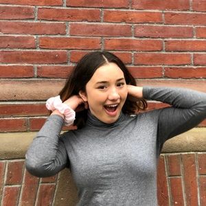 Meet your Posher, Cristina